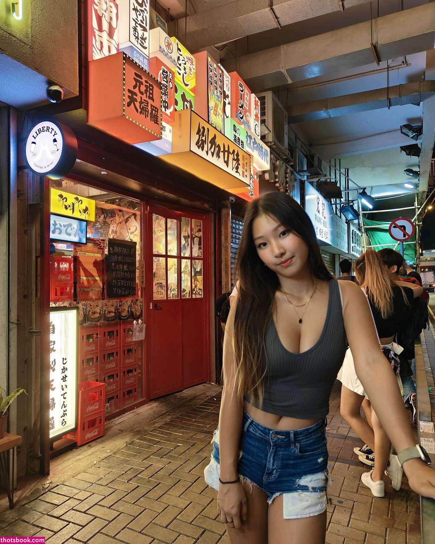 Jessica Chan Photo #26