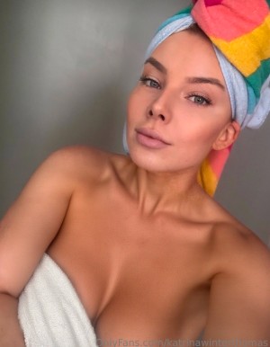 katrinawinterthomas Photo #10