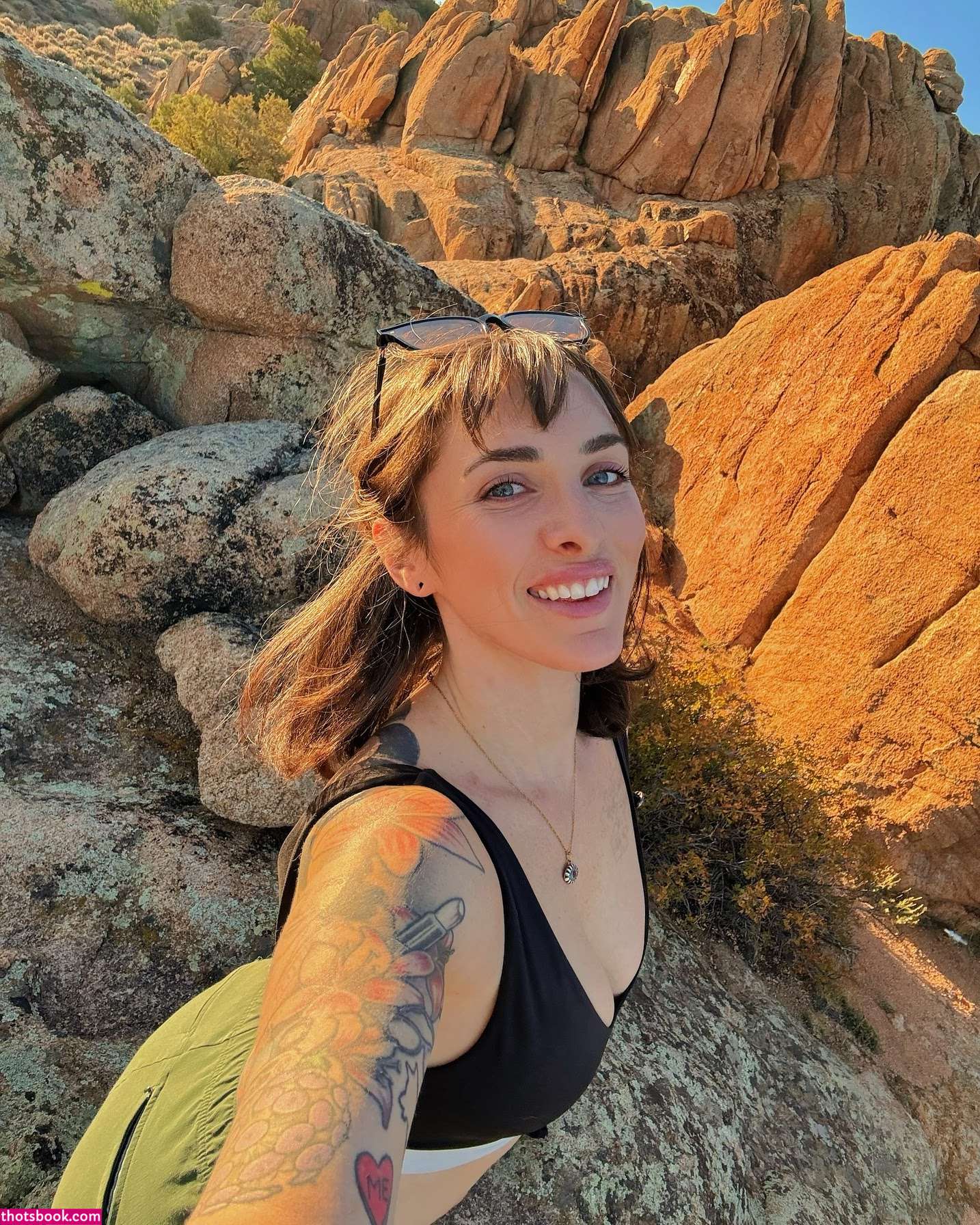 Lauren Urasek Photo #8