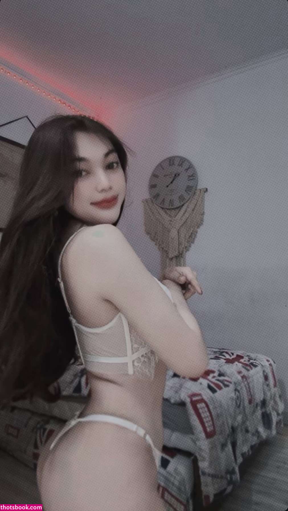 Olivea Hadid Photo #24