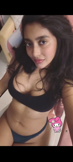 Thea Suuza Photo #15