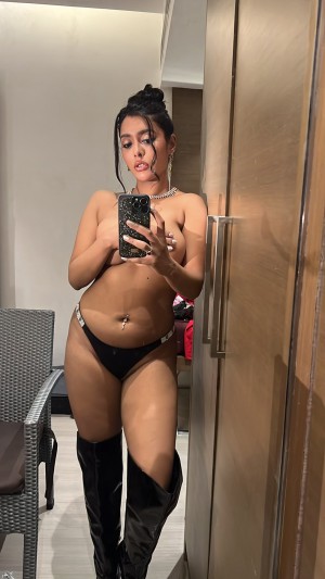 Thea Suuza Photo #22