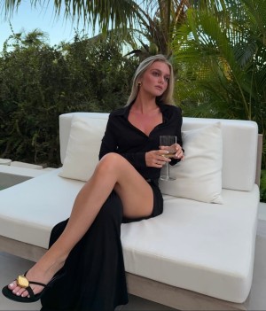 Samantha Riehl Photo #11