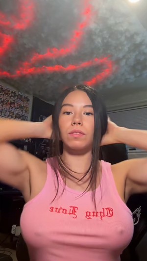 chrrristina Photo #2