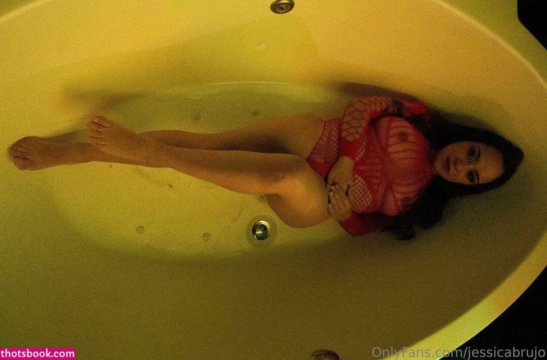 Jessica Brujo Photo #18