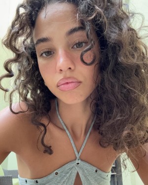 Maria Isabel Photo #11