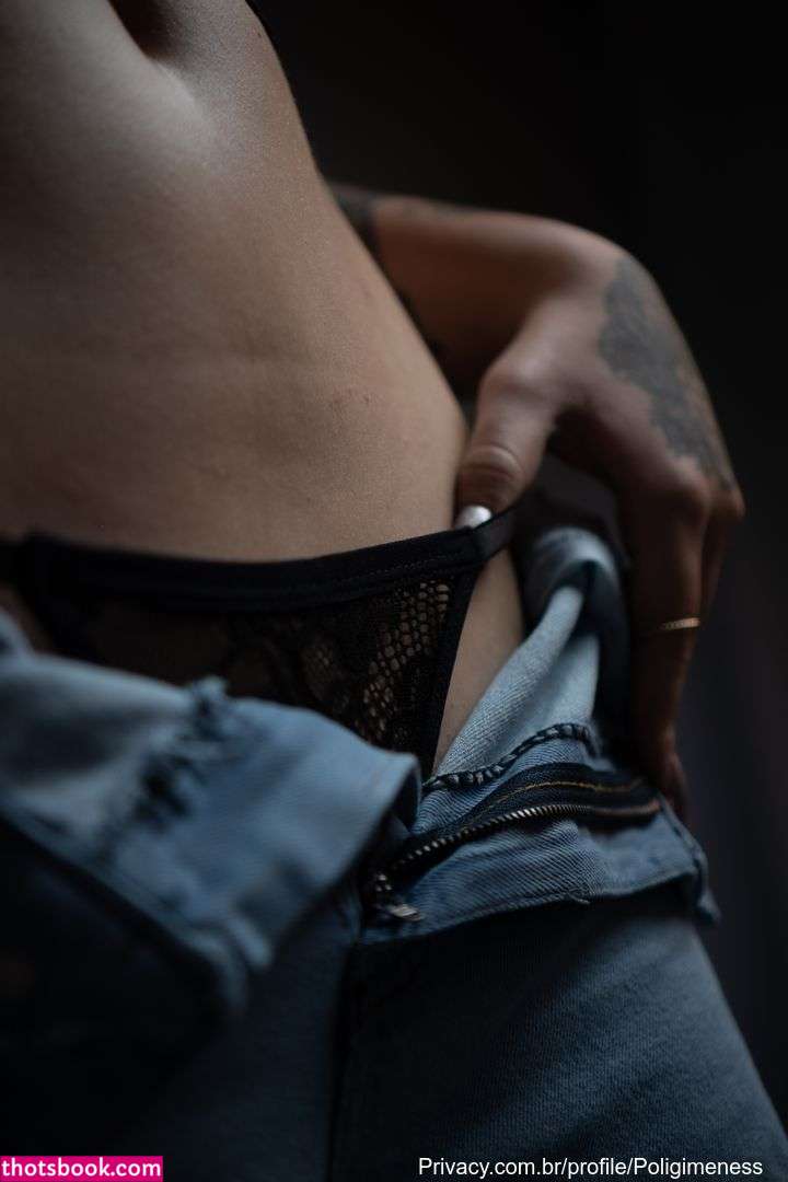 Poliana Gimenes Photo #35