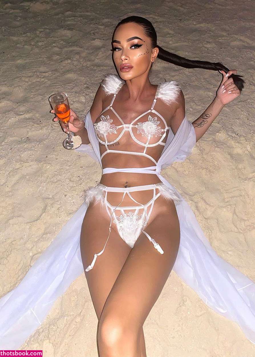 Yani Banny Photo #12