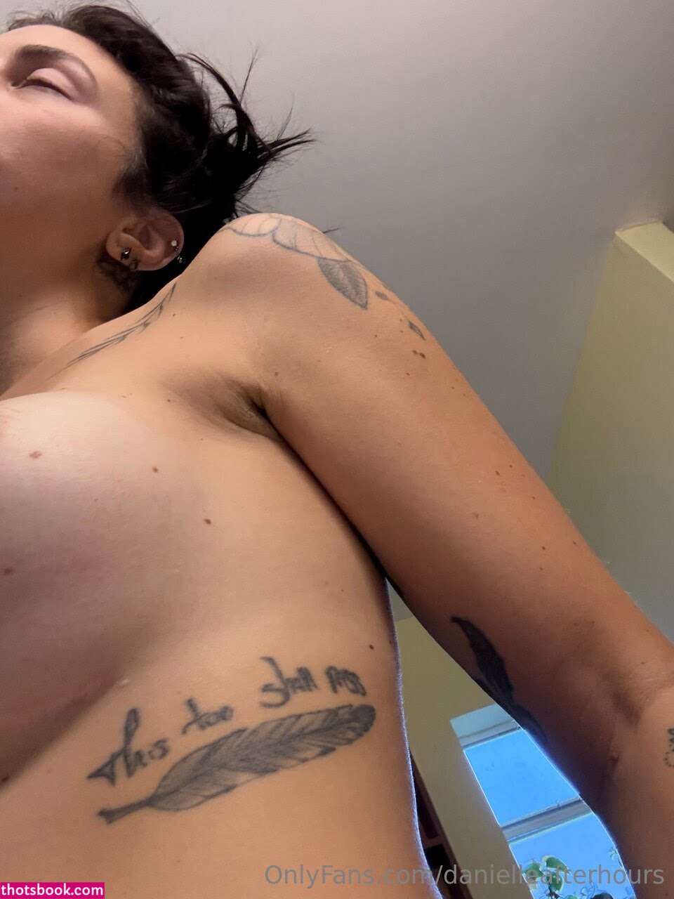 Danielle Gross Photo #9