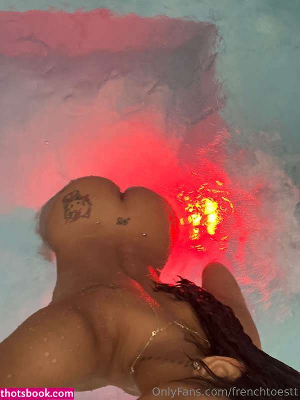 frenchtoestt Photo #24