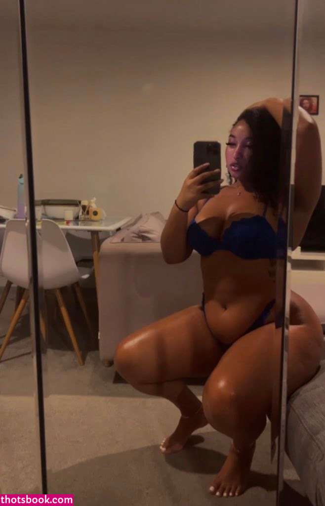 Melanadavids Photo #3