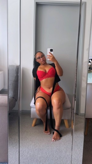 Melanadavids Photo #51