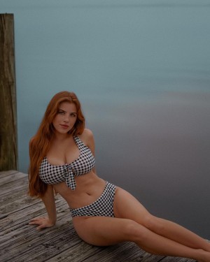 Samantha Vicha Photo #5