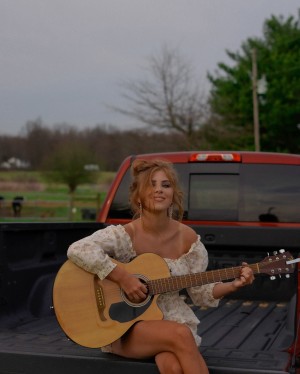 Samantha Vicha Photo #15