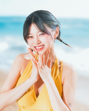 Jang Eunbi Photo #14