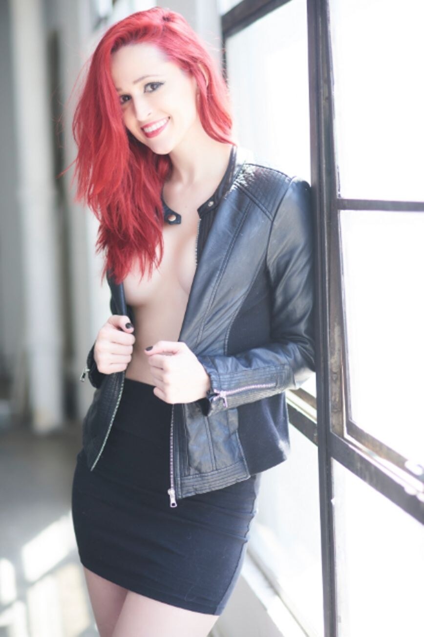 Jaclyn Glenn Photo #19