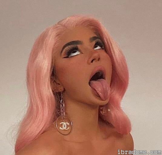 Kristen Hancher Photo #198