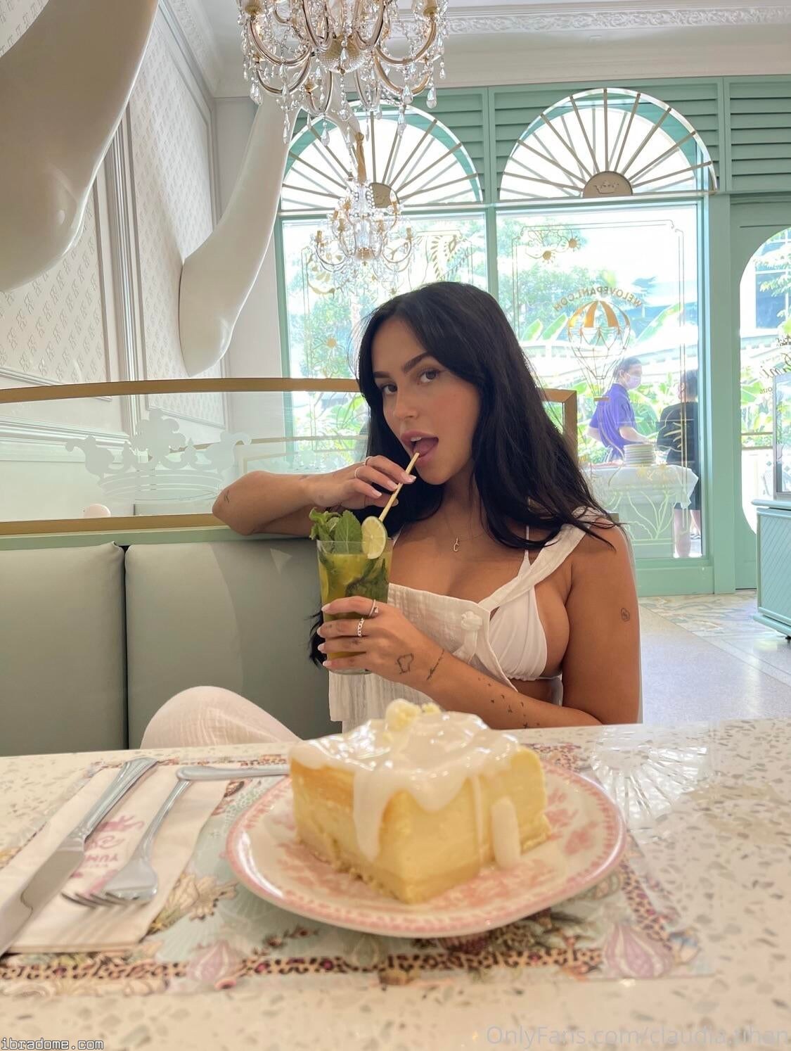 Claudia Tihan Photo #8