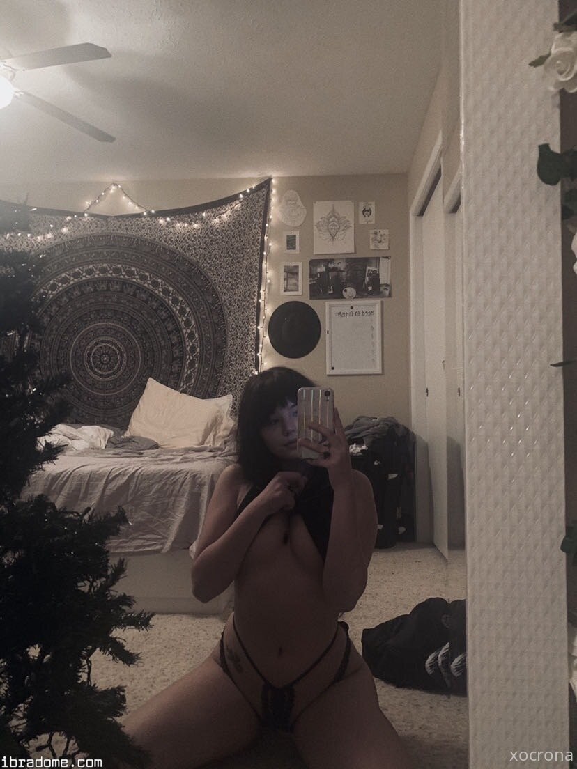 Claire Estabrook Photo #52