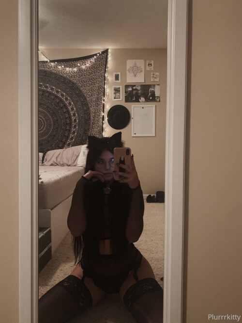 Claire Estabrook Photo #142