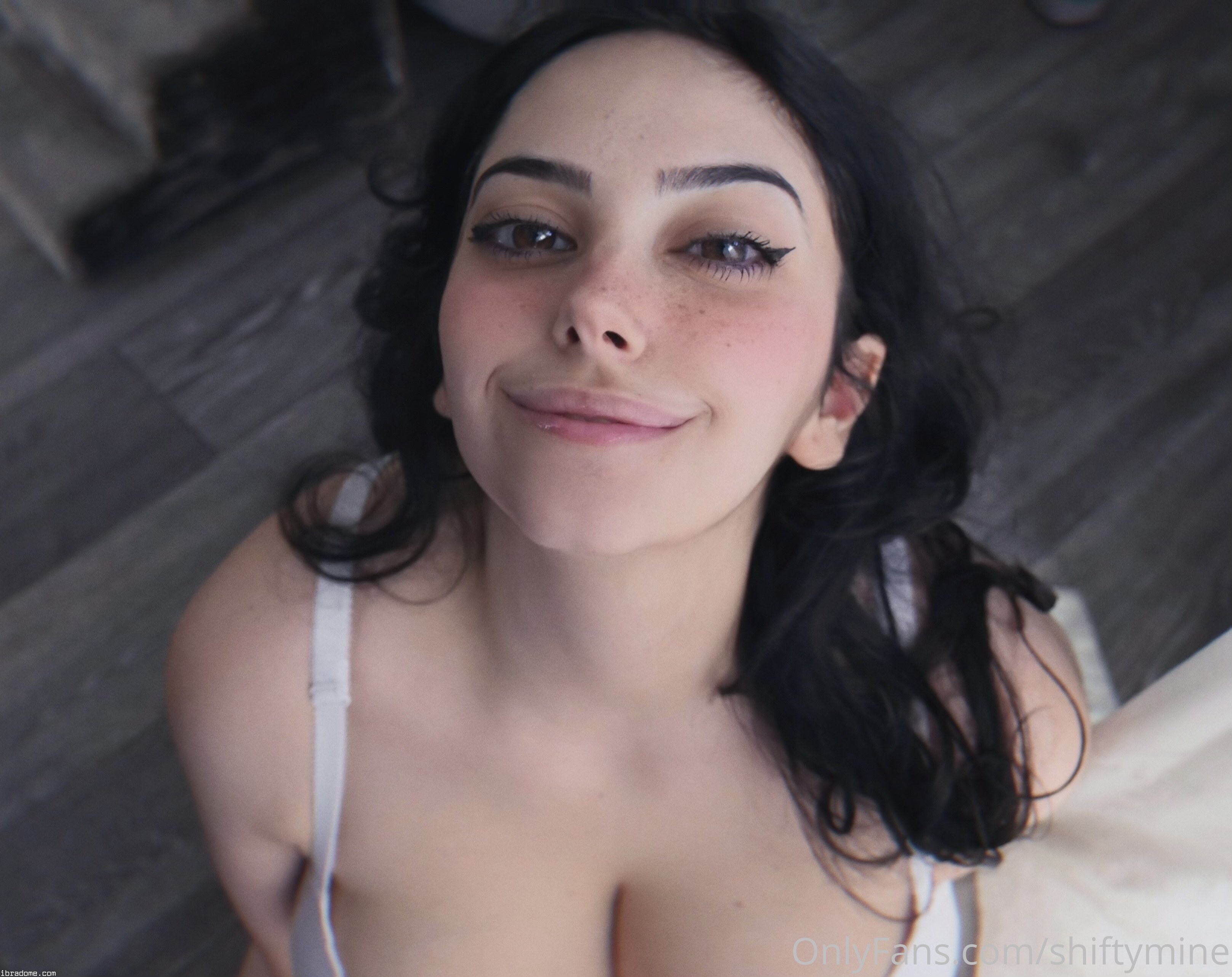 Shiftymine Photo #104