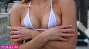 Caroline Zalog Post #243