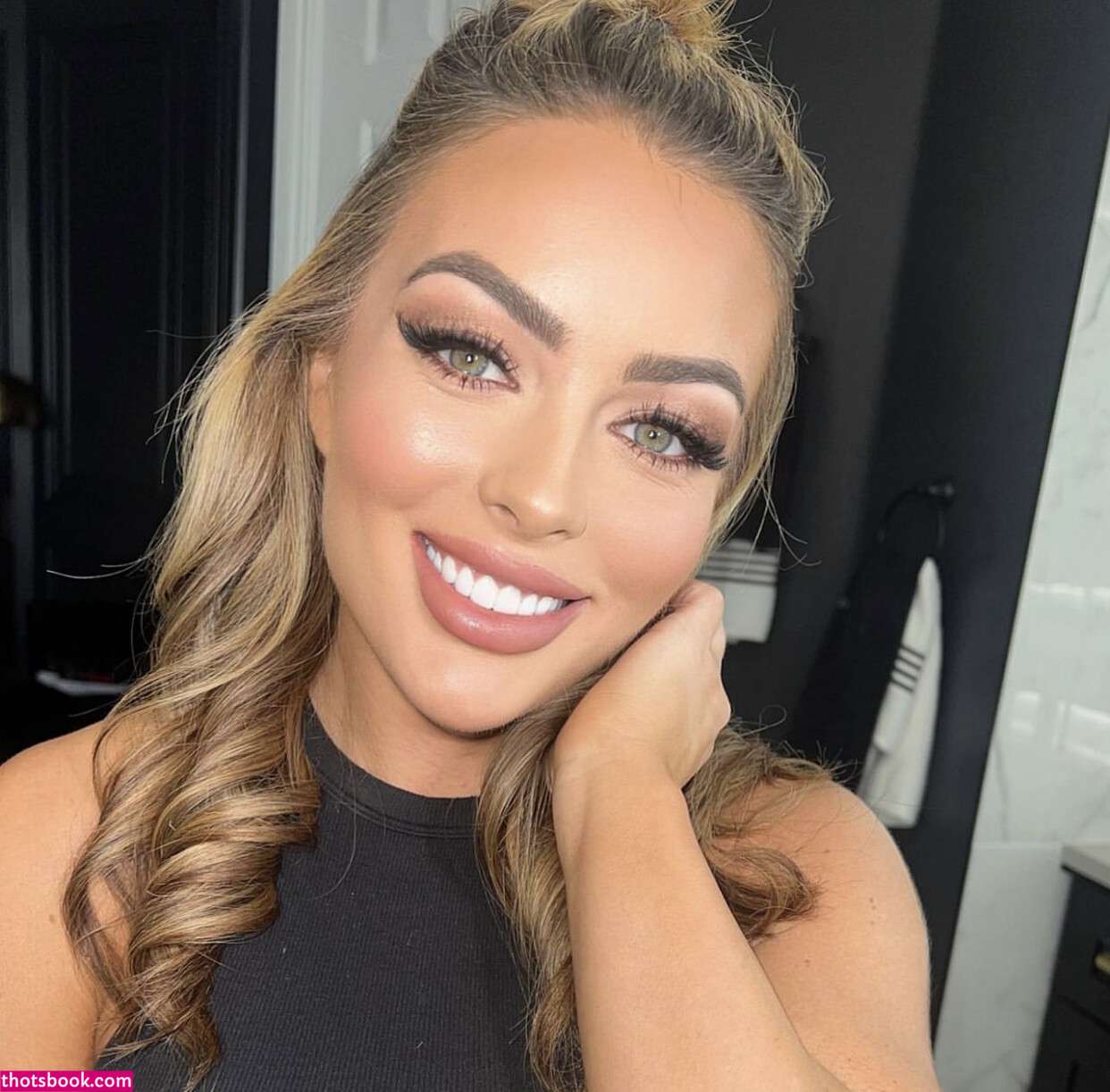 Mandy Sacs Photo #50