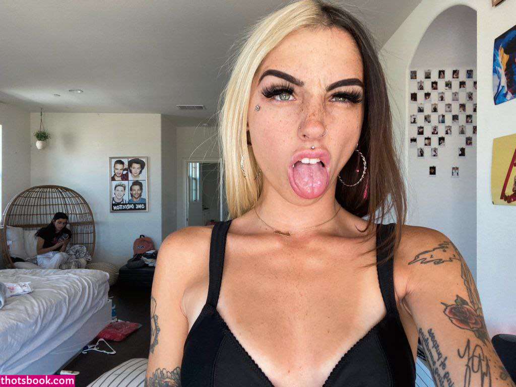 Cruellamorgan Photo #451