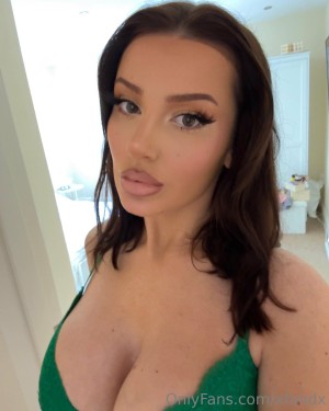 Dani Devall Photo #68