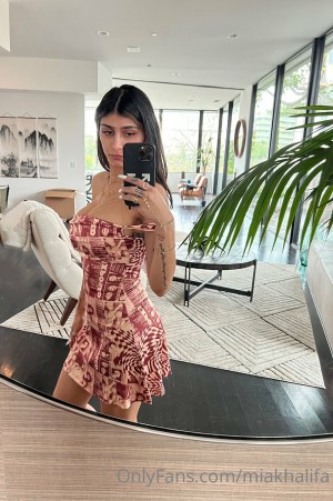 Mia Khalifa Photo #403
