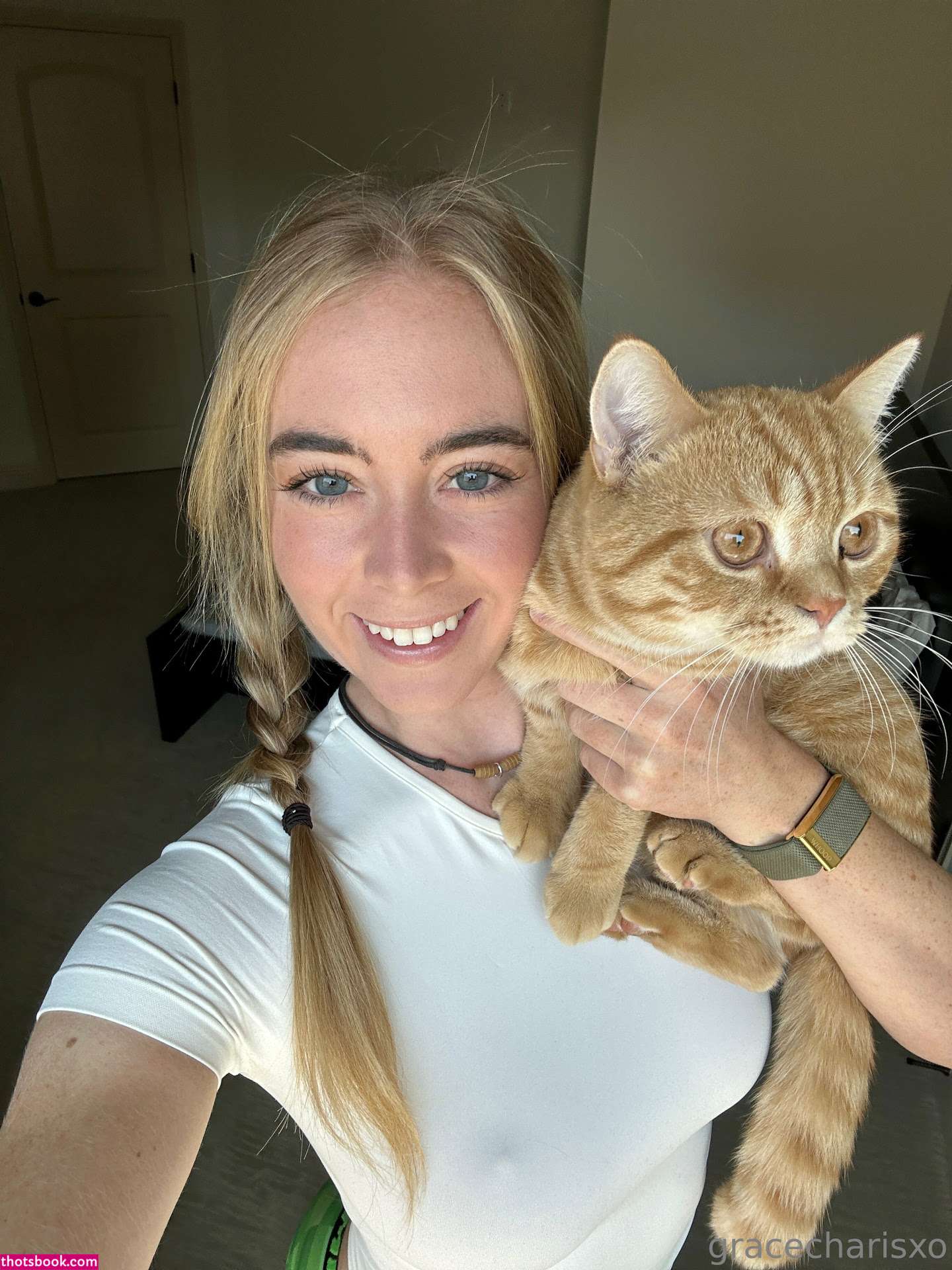 Grace Charis Photo #184