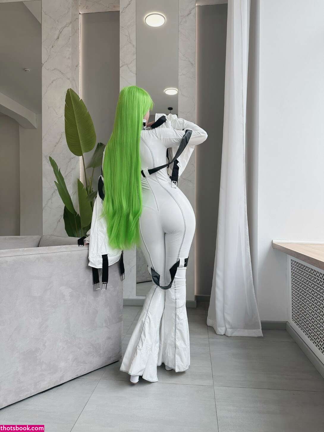 Lunaritie Photo #114