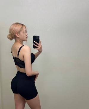 Allissa Shin Photo #40