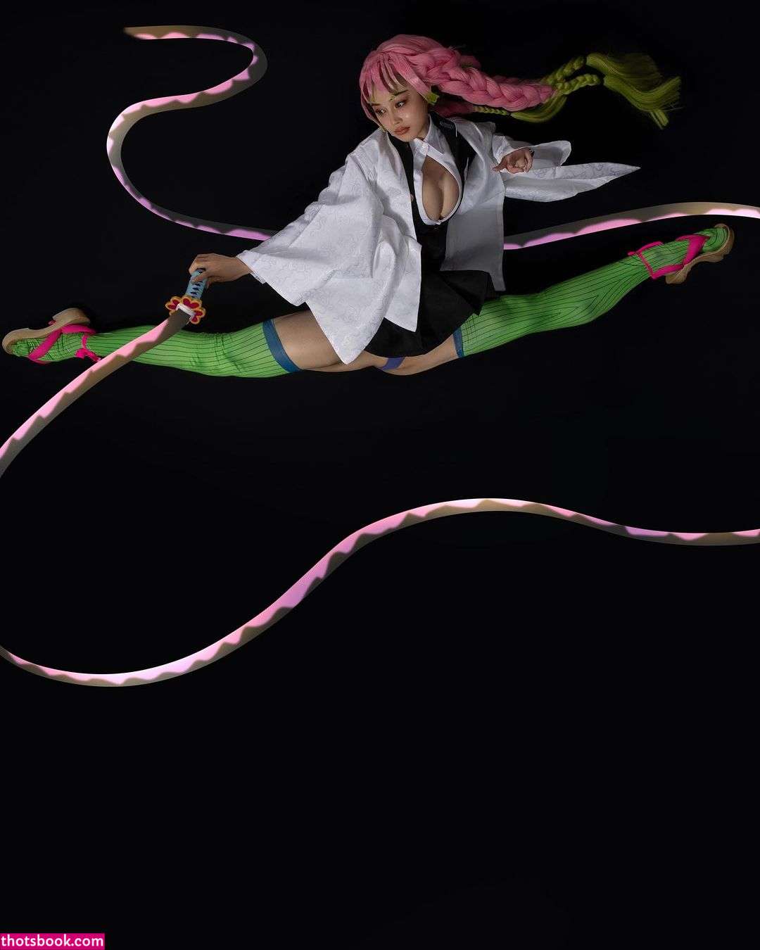 Yuan Herong Photo #15