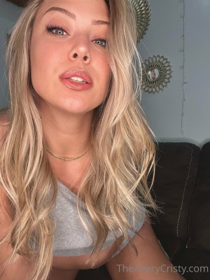 Avery Cristy Photo #57