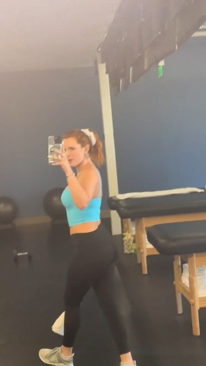 Bella Thorne Photo #203
