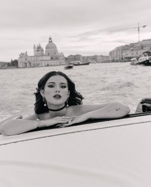 Bella Thorne Photo #230