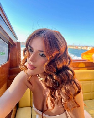 Bella Thorne Photo #252