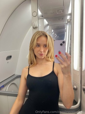 Caroline Zalog Photo #916