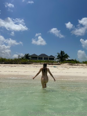 Caroline Zalog Photo #933