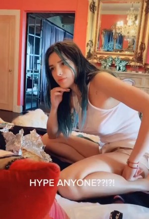 Bella Thorne Post #48