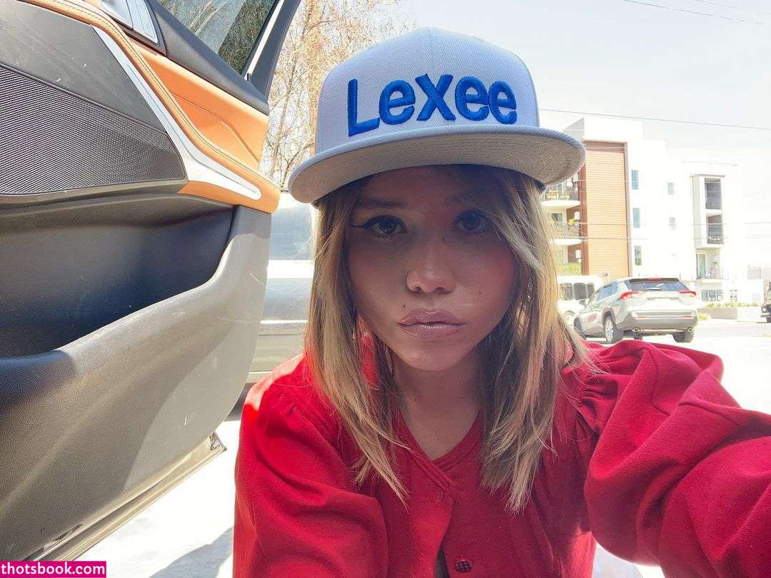 Lexee Smith Photo #56