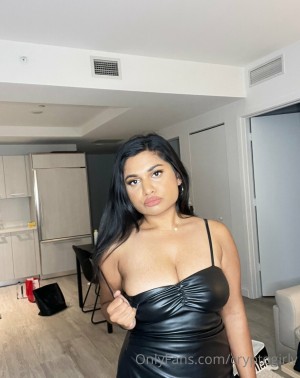 Miss Patel Photo #13