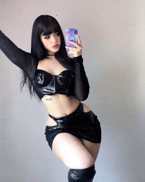 Chxrryxblossom Photo #5