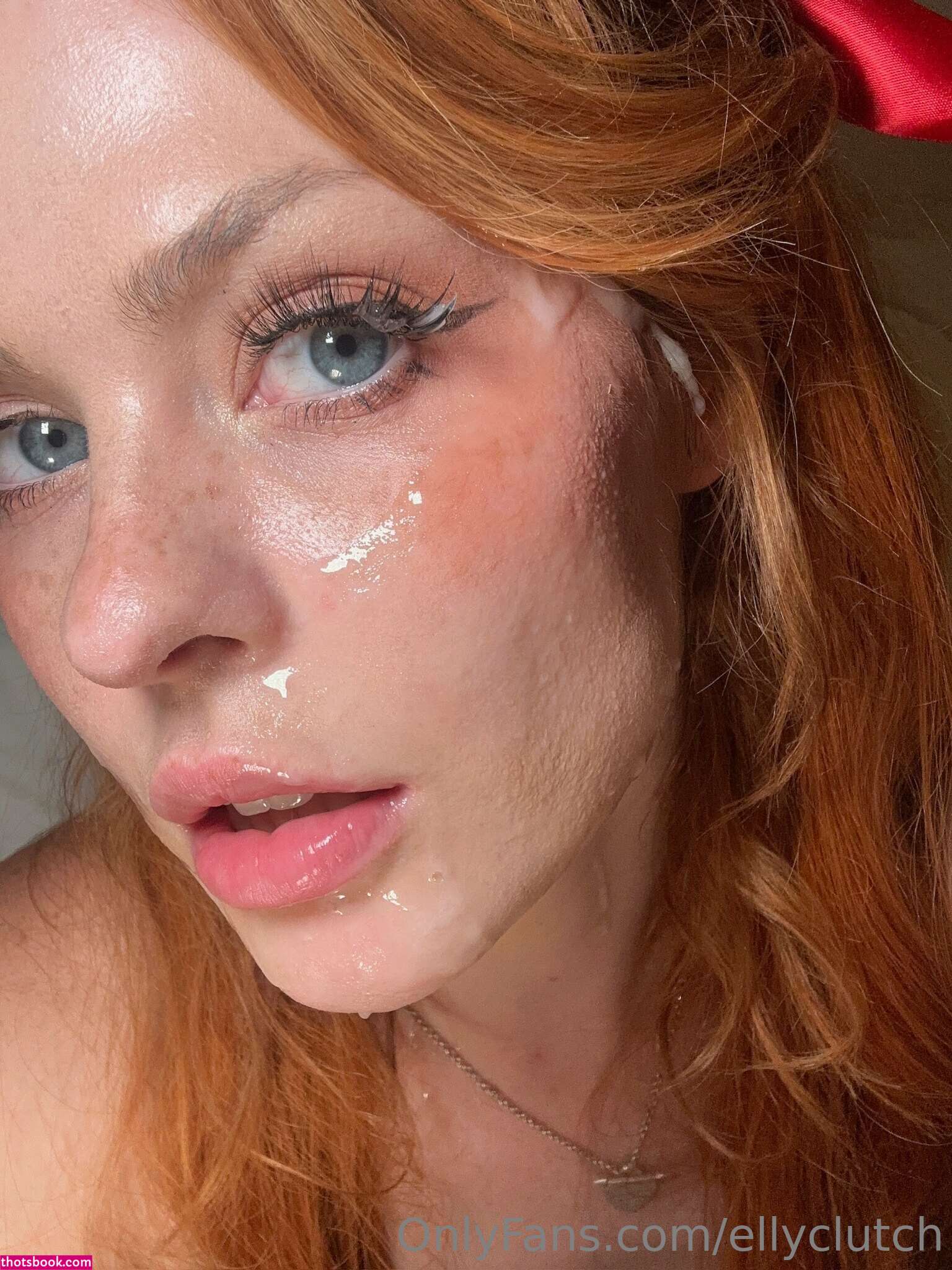 Elly Clutch Photo #154