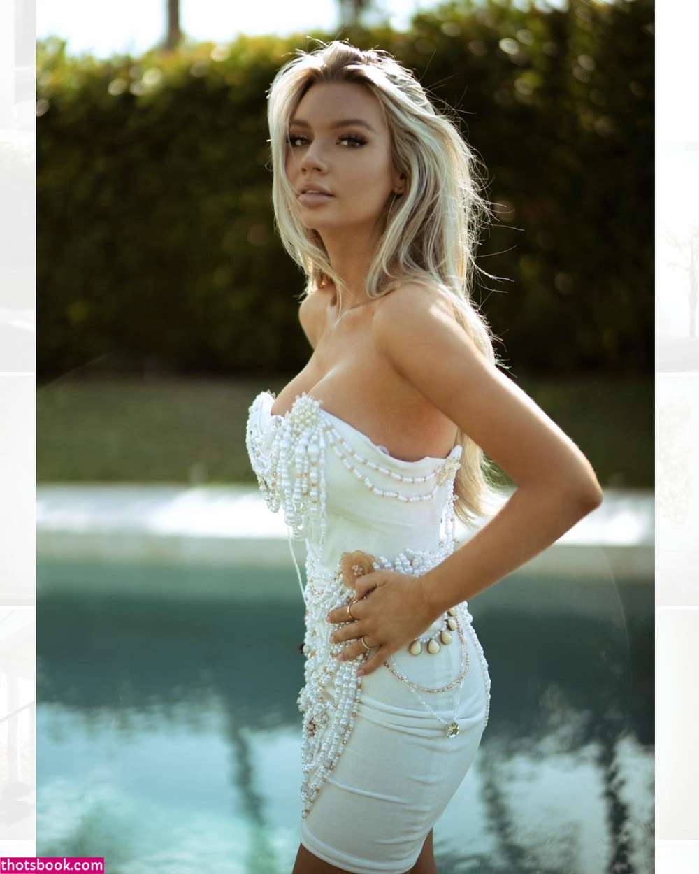 Alexa Collins Photo #109