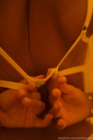 Carlotta Bnk Photo #299