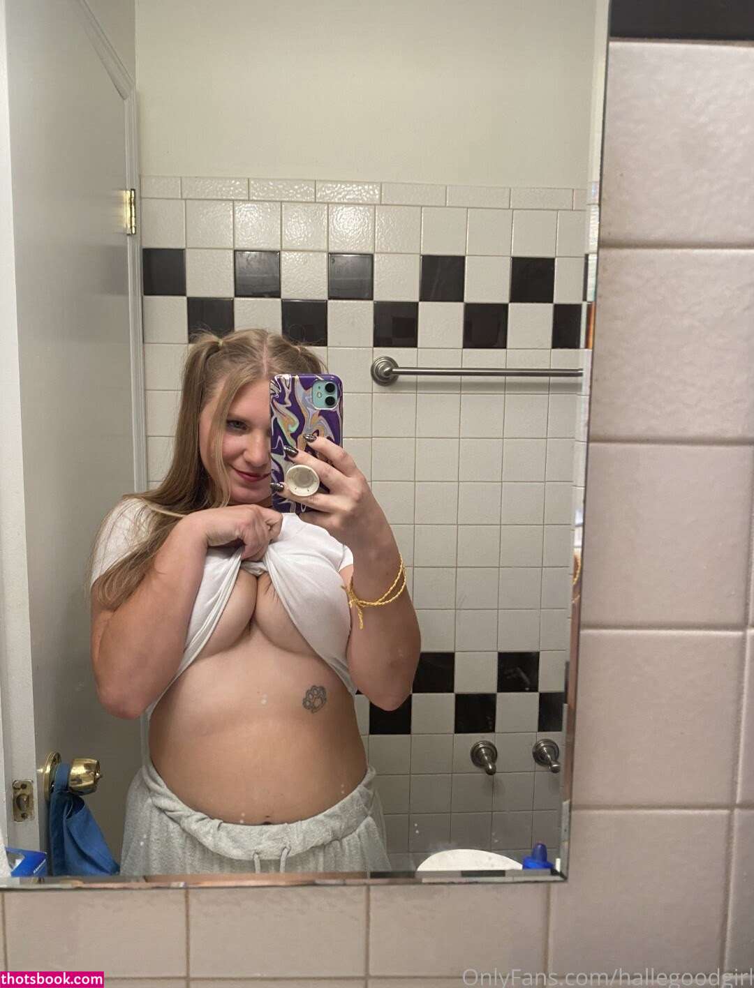 Halle Good Photo #29