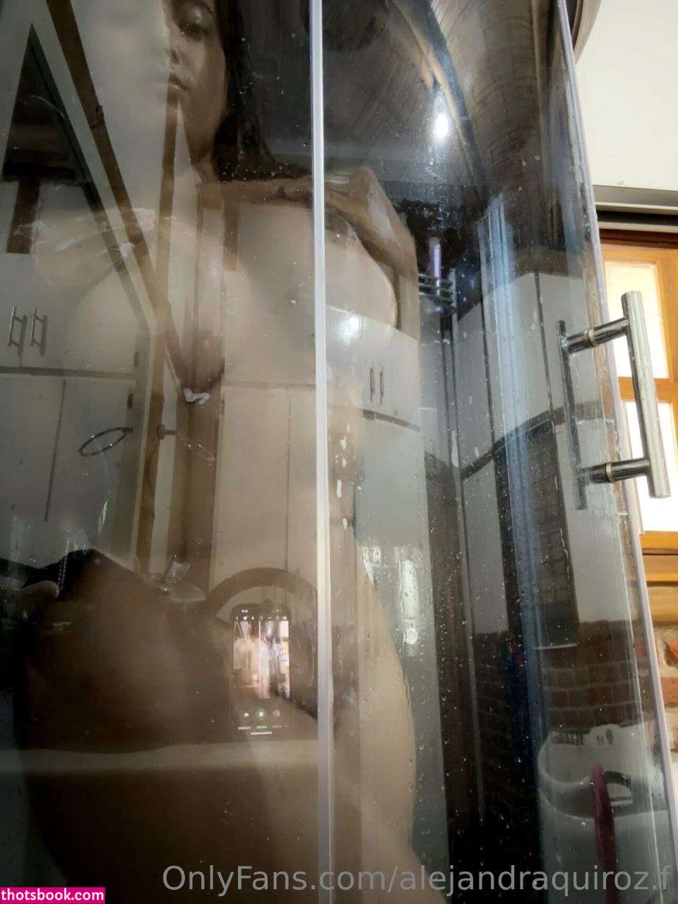 Alejandra Quiroz Photo #119