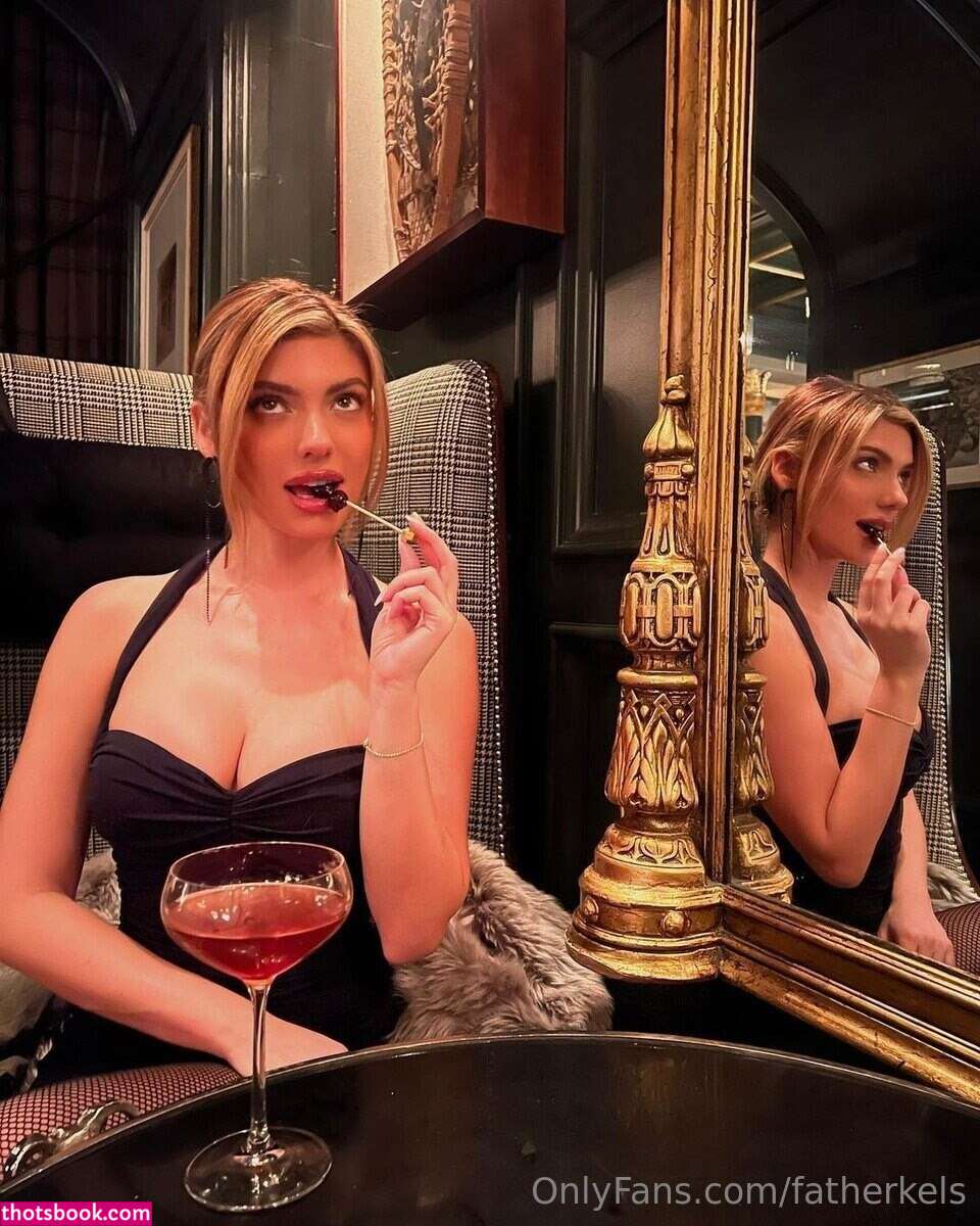 Kelsey Calemine Photo #80